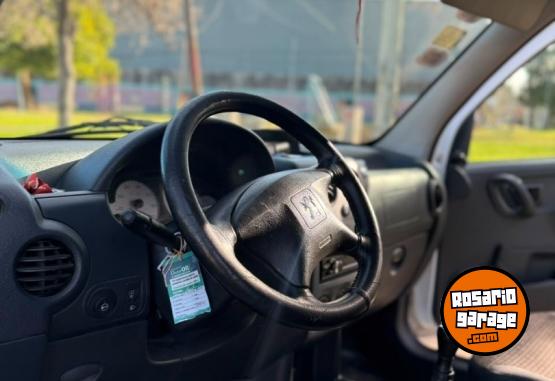 Utilitarios - Peugeot Patner 2015 Nafta 231000Km - En Venta