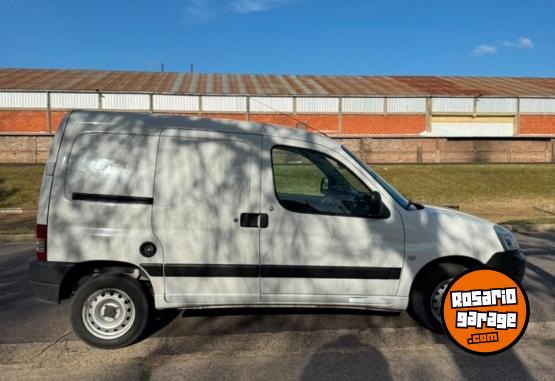 Utilitarios - Peugeot Patner 2015 Nafta 231000Km - En Venta