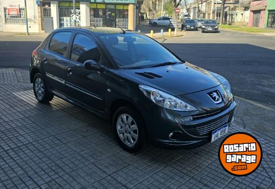 Autos - Peugeot 207 ALLURE 1.4 2013 Nafta 110000Km - En Venta