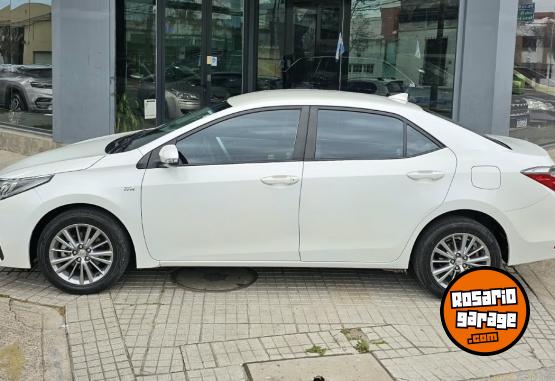 Autos - Toyota COROLLA XEI CVT 1.8 L/N 2017 Nafta 85000Km - En Venta