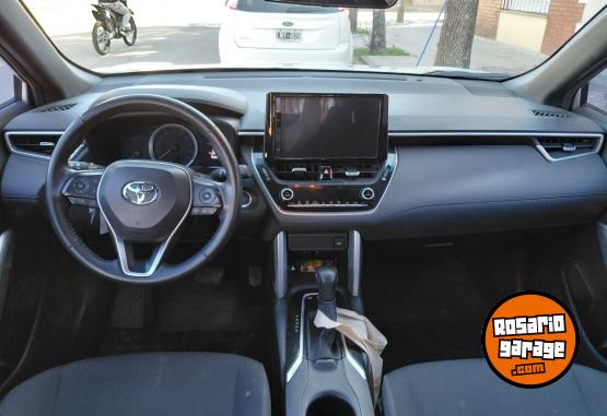Autos - Toyota Corolla Cross XEI Hybrid 2022 Electrico / Hibrido 117000Km - En Venta