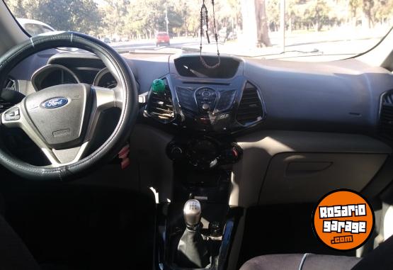 Autos - Ford Ecosport Titanium 2017 GNC 86000Km - En Venta