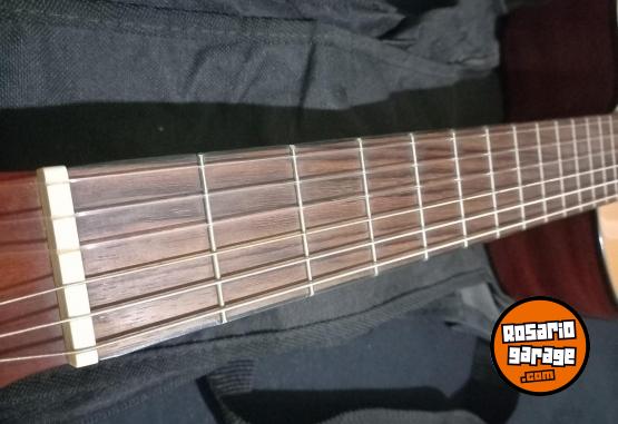 Instrumentos Musicales - Hermosa Electrocriolla IMPECABLE - En Venta