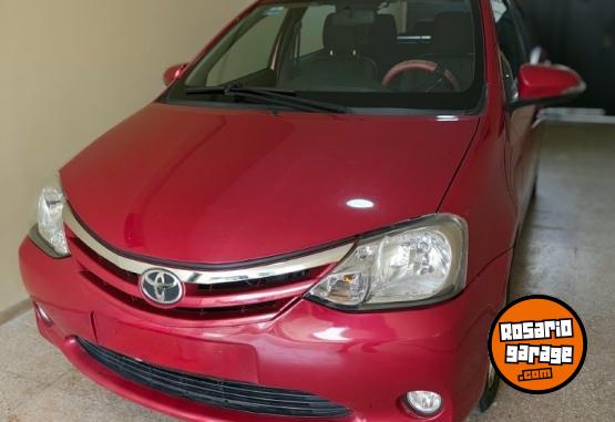 Autos - Toyota Etios XLS 5 ptas 2017 Nafta 100000Km - En Venta