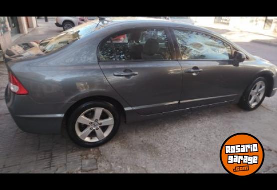 Autos - Honda Civic lxs 2010 Nafta 210000Km - En Venta