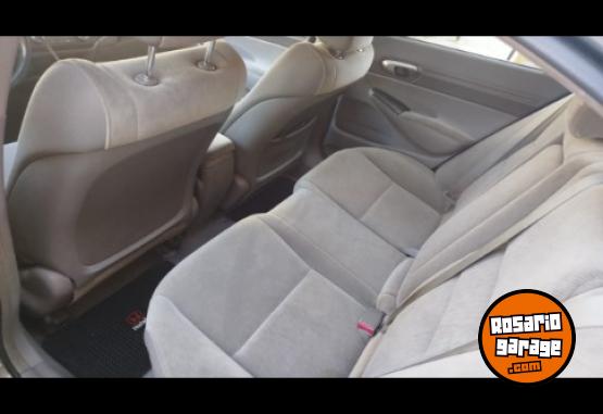 Autos - Honda Civic lxs 2010 Nafta 210000Km - En Venta