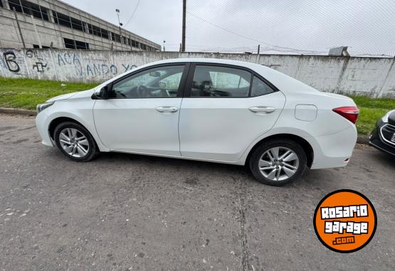 Autos - Toyota Corolla 2015 Nafta 140000Km - En Venta