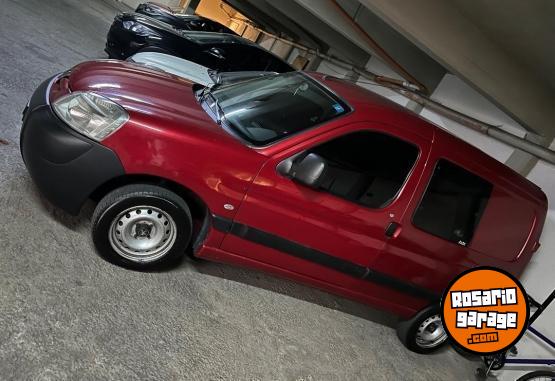 Utilitarios - Peugeot Parnet 2011 Nafta 133000Km - En Venta