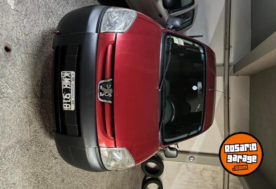 Utilitarios - Peugeot Parnet 2011 Nafta 133000Km - En Venta