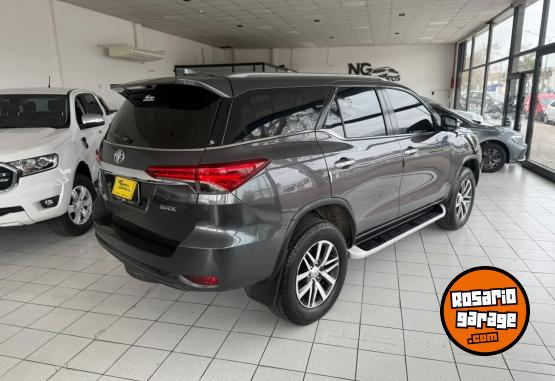 Camionetas - Toyota Sw4 Srx 2017 Diesel 140000Km - En Venta