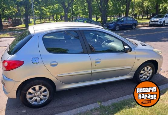 Autos - Peugeot 2010 2010 Diesel 192000Km - En Venta
