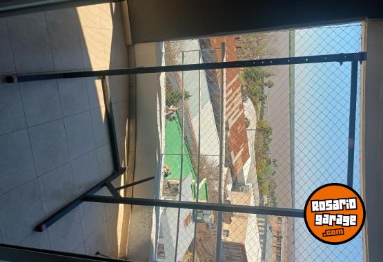 Deportes - Excelente Rack para Sentadillas y Dominadas con Soporte de Discos Super Fuerte Impecable Estado - En Venta