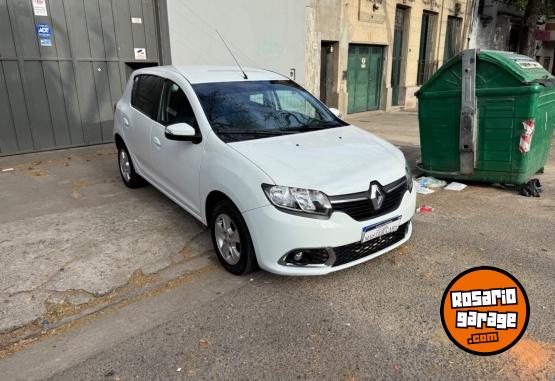 Autos - Renault Sandero privilege 2016 Nafta 75000Km - En Venta