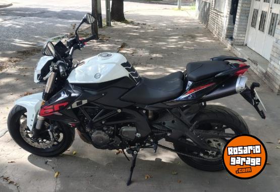 Motos - Benelli TNT 600i 2024 Nafta 4500Km - En Venta
