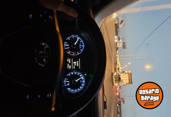 Autos - Toyota Corolla 2015 Nafta 235000Km - En Venta