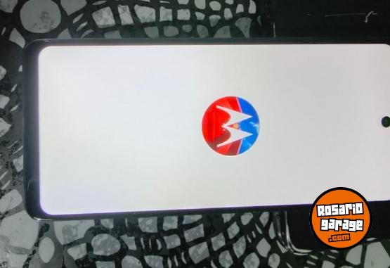 Telefon�a - Vendo celular Motorola - En Venta