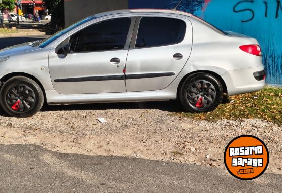 Autos - Peugeot 207 2011 Nafta 107000Km - En Venta