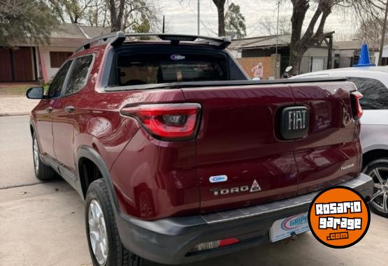 Camionetas - Fiat TORO FREEDOM 2.0 2017 Diesel 120000Km - En Venta
