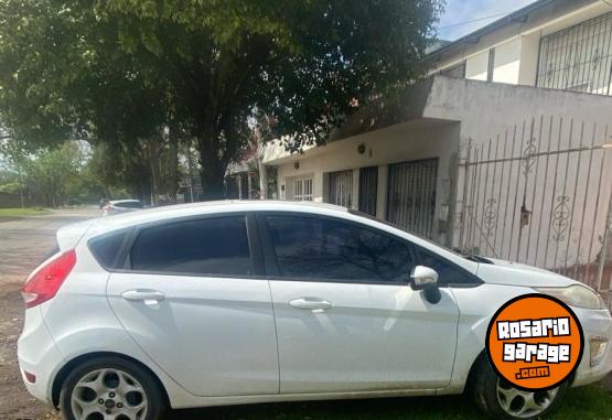 Autos - Ford Fiesta kinectic 2011 Nafta 165000Km - En Venta