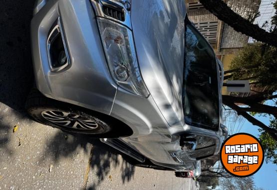Camionetas - Nissan LE 4x4 2019 Diesel 125000Km - En Venta