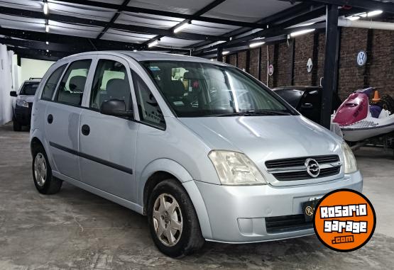 Autos - Chevrolet MERIVA 1.8 GL 2004 Nafta 204000Km - En Venta