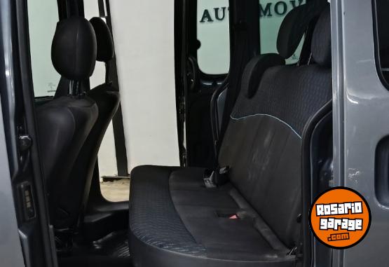 Utilitarios - Renault KANGOO 7 ASIENTOS 2016 Nafta 120000Km - En Venta