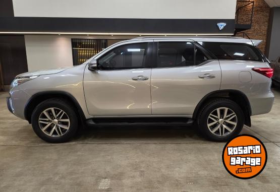 Camionetas - Toyota SW4 SRX 2.8L AT 2016 2016 Diesel 212000Km - En Venta