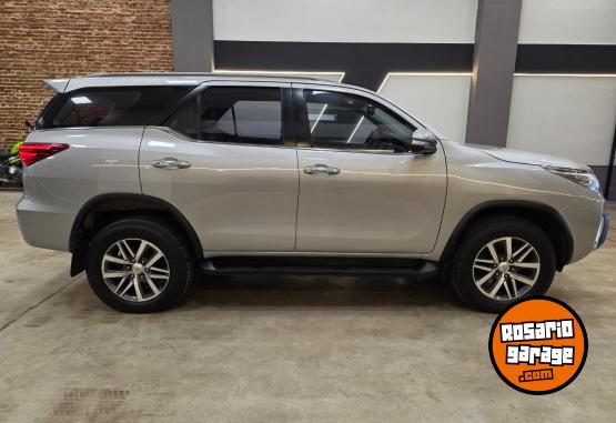 Camionetas - Toyota SW4 SRX 2.8L AT 2016 2016 Diesel 212000Km - En Venta