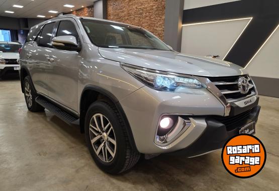 Camionetas - Toyota SW4 SRX 2.8L AT 2016 2016 Diesel 212000Km - En Venta