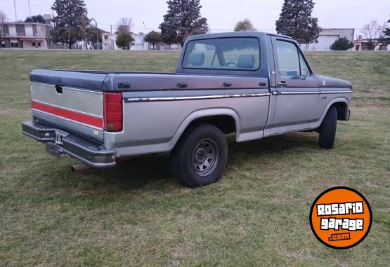 Camionetas - Ford F100 motor Deutz 1986 Diesel 111111Km - En Venta