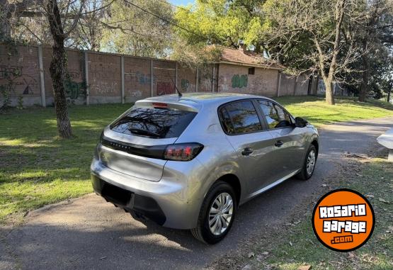 Autos - Peugeot 208 2023 Nafta 36000Km - En Venta