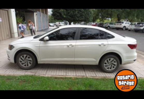 Autos - Volkswagen Virtus 2021 Nafta 79000Km - En Venta