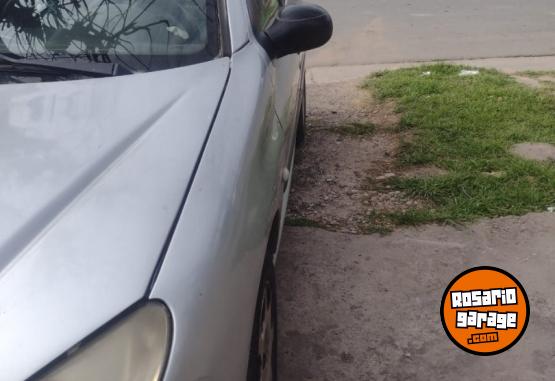 Autos - Peugeot 206 2004 Diesel 220000Km - En Venta