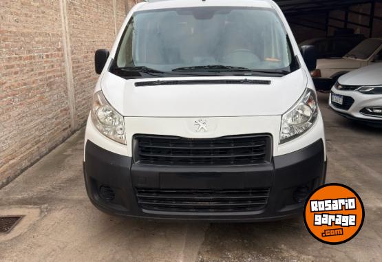 Utilitarios - Peugeot Expert 2016 Diesel 300000Km - En Venta