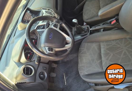Autos - Ford Fiesta 2012 Nafta 165000Km - En Venta