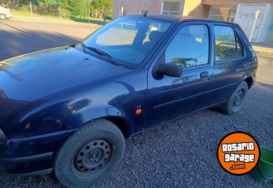 Autos - Ford Fiesta XL 1998 Diesel 200000Km - En Venta