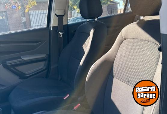 Autos - Fiat Novo Attrative 2011 Nafta 116000Km - En Venta