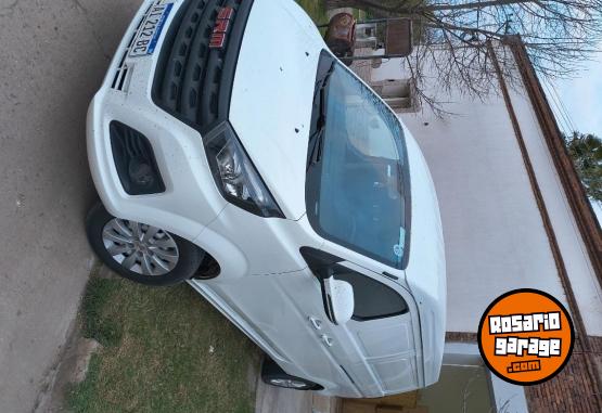 Utilitarios - Shineray Furgón 2026 Nafta 9700Km - En Venta