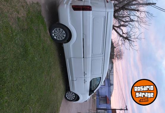 Utilitarios - Shineray Furgón 2026 Nafta 9700Km - En Venta