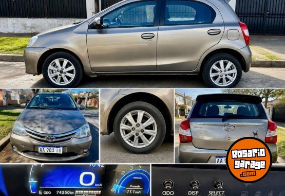 Autos - Toyota Etios 2017 Nafta 74000Km - En Venta