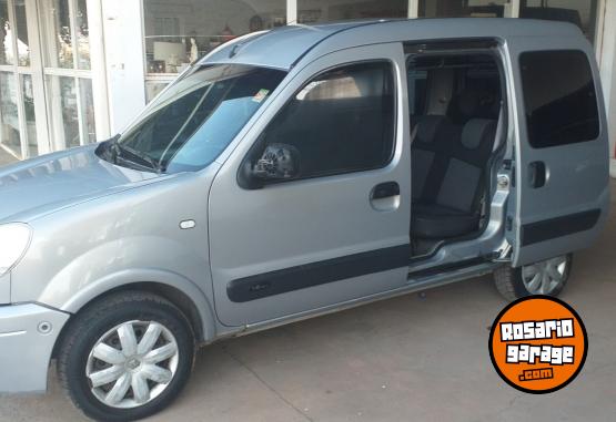 Utilitarios - Renault KANGOO SIETE PLAZAS GNC 2008 GNC 246000Km - En Venta