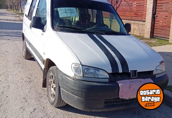 Utilitarios - Peugeot Partner Familiar 2001 Diesel 15000Km - En Venta