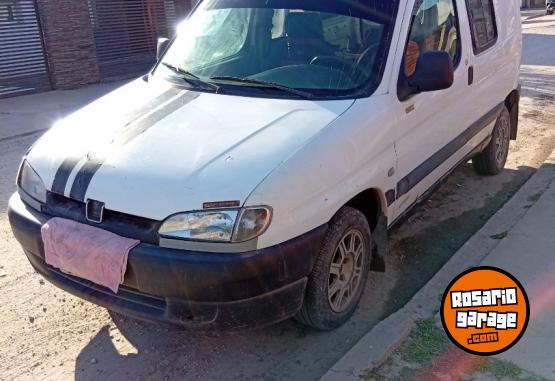 Utilitarios - Peugeot Partner Familiar 2001 Diesel 15000Km - En Venta