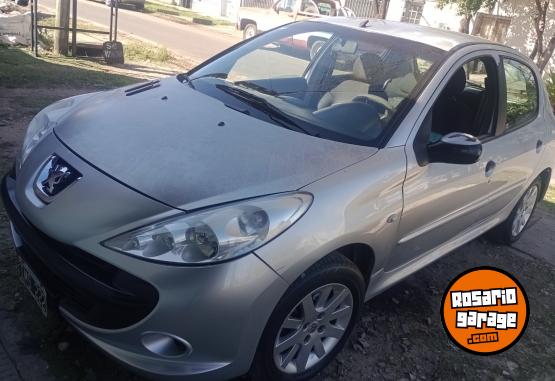 Autos - Peugeot 207 2009 GNC 240000Km - En Venta