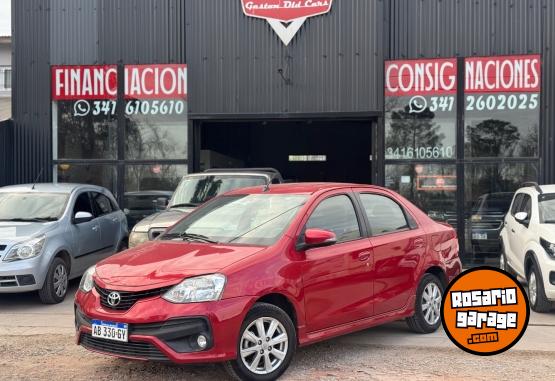 Autos - Toyota Etios XLS 2017 Nafta 90000Km - En Venta