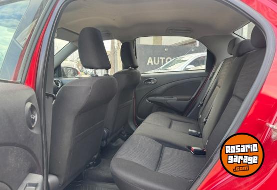 Autos - Toyota Etios XLS 2017 Nafta 90000Km - En Venta