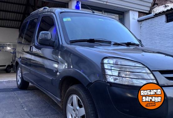 Utilitarios - Peugeot Partner Patagónica VTC + 2016 Diesel 180000Km - En Venta