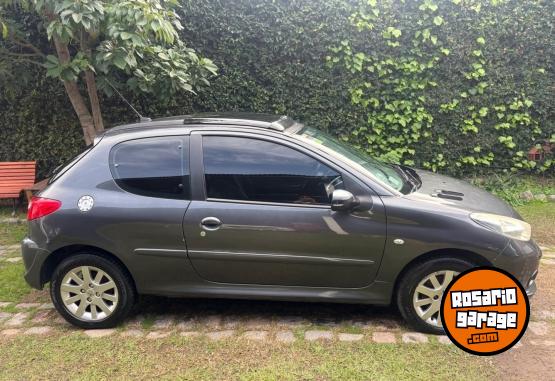 Autos - Peugeot Compact 1.6 2010 Nafta 150000Km - En Venta