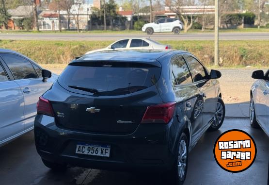 Autos - Chevrolet Ónix LT 2018 GNC 146000Km - En Venta