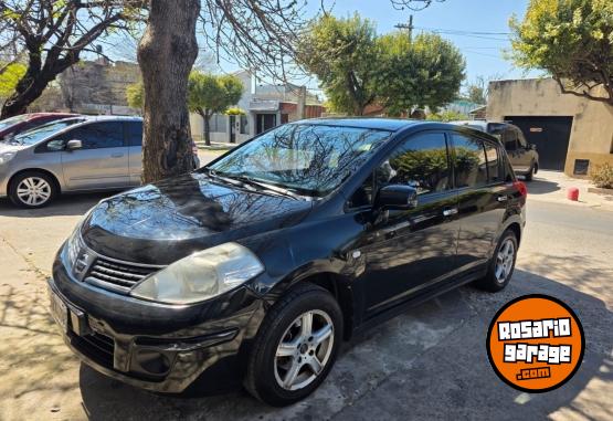 Autos - Nissan Tiida Visia 2010 Nafta 230000Km - En Venta